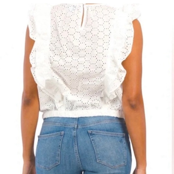 Crave Eyelet White Short sleeve Blouse Medium - Picture 2 of 6